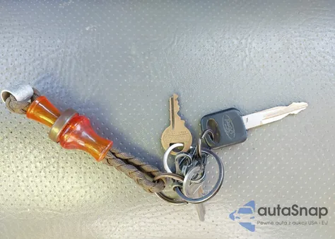 2006 Ford E-150 Commercial/Recreational from USA, damaged, VIN 1FTRE14W86HA14106